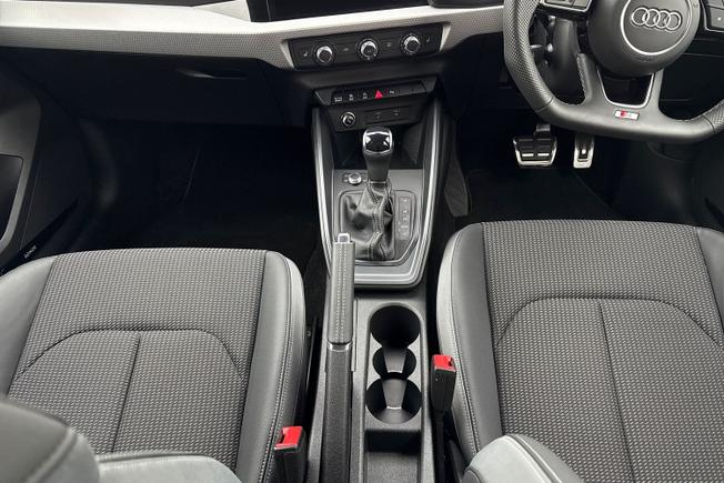 AUDI A1 Photo 31