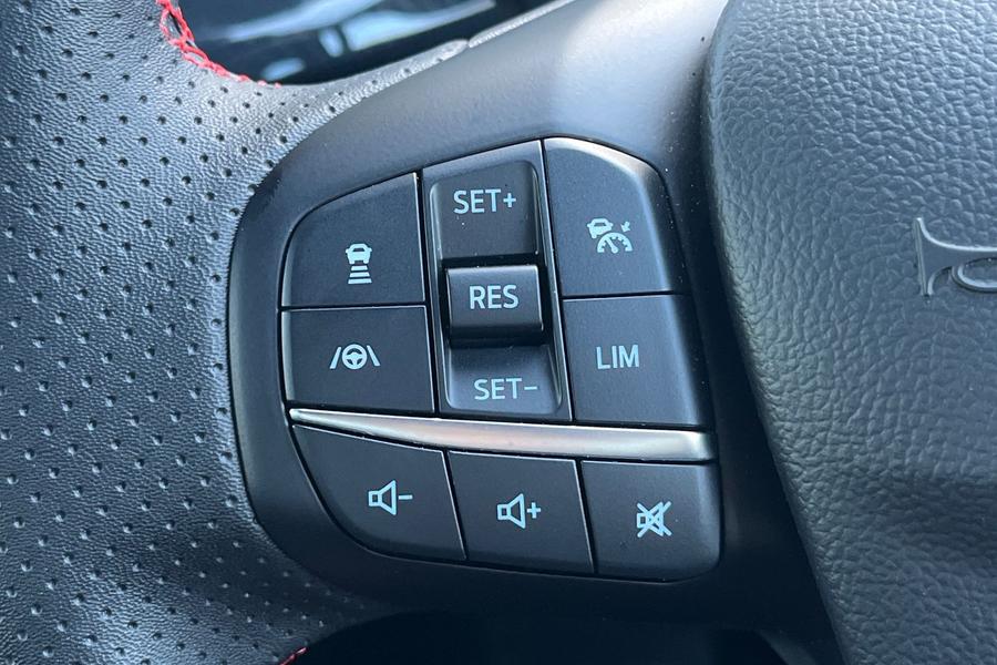 Ford FOCUS Photo autoimg-c140c33a89ebbc9f600730033d6052ef67a6050c.jpg