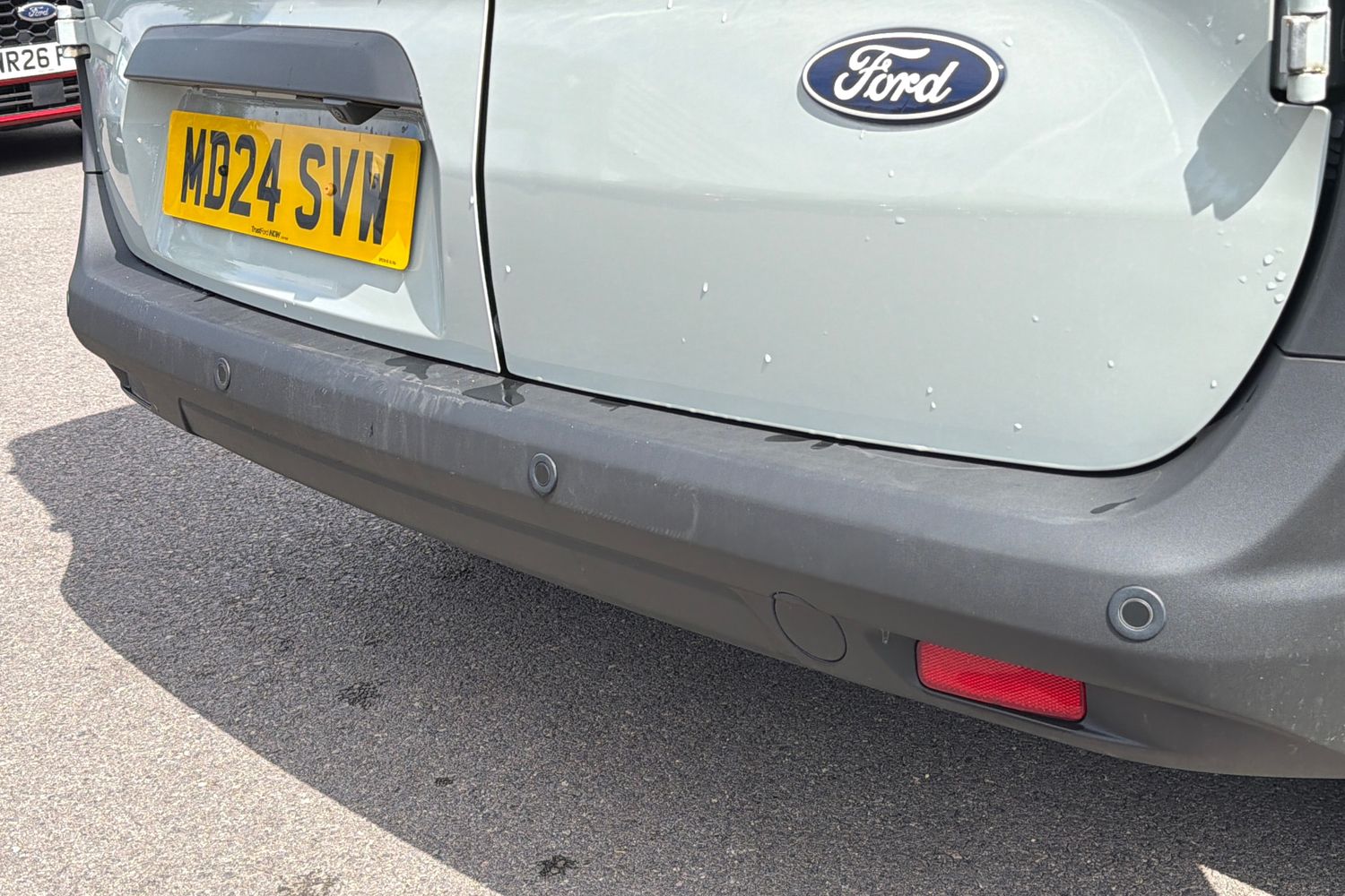 Ford TRANSIT COURIER Photo 32