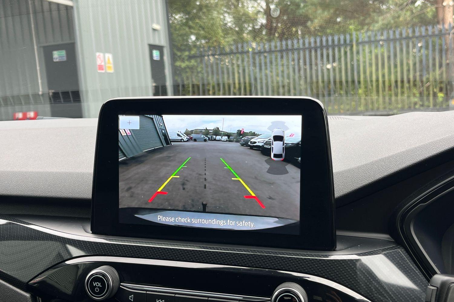 Ford KUGA Photo 38