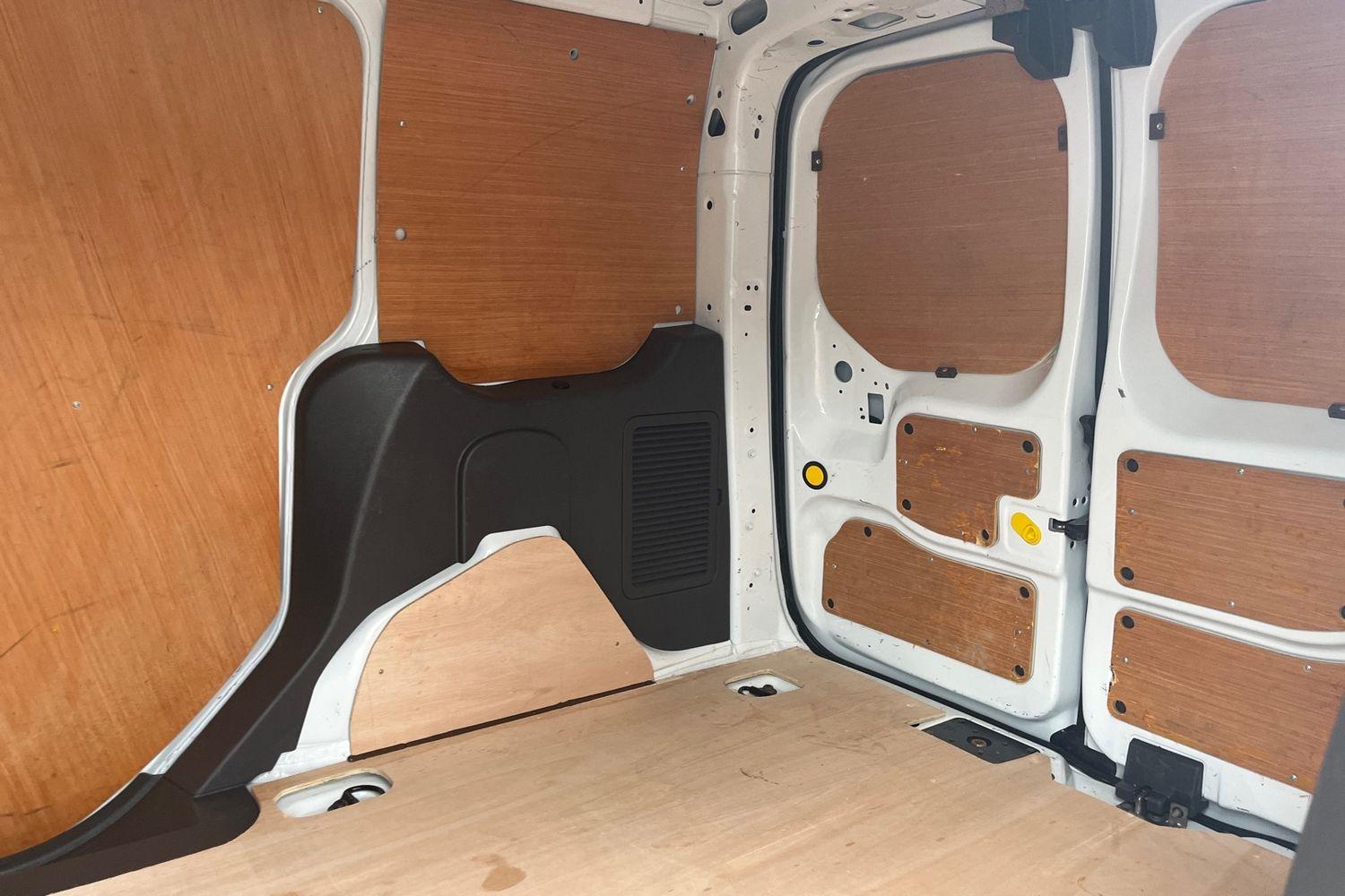 Ford TRANSIT CONNECT Photo 4