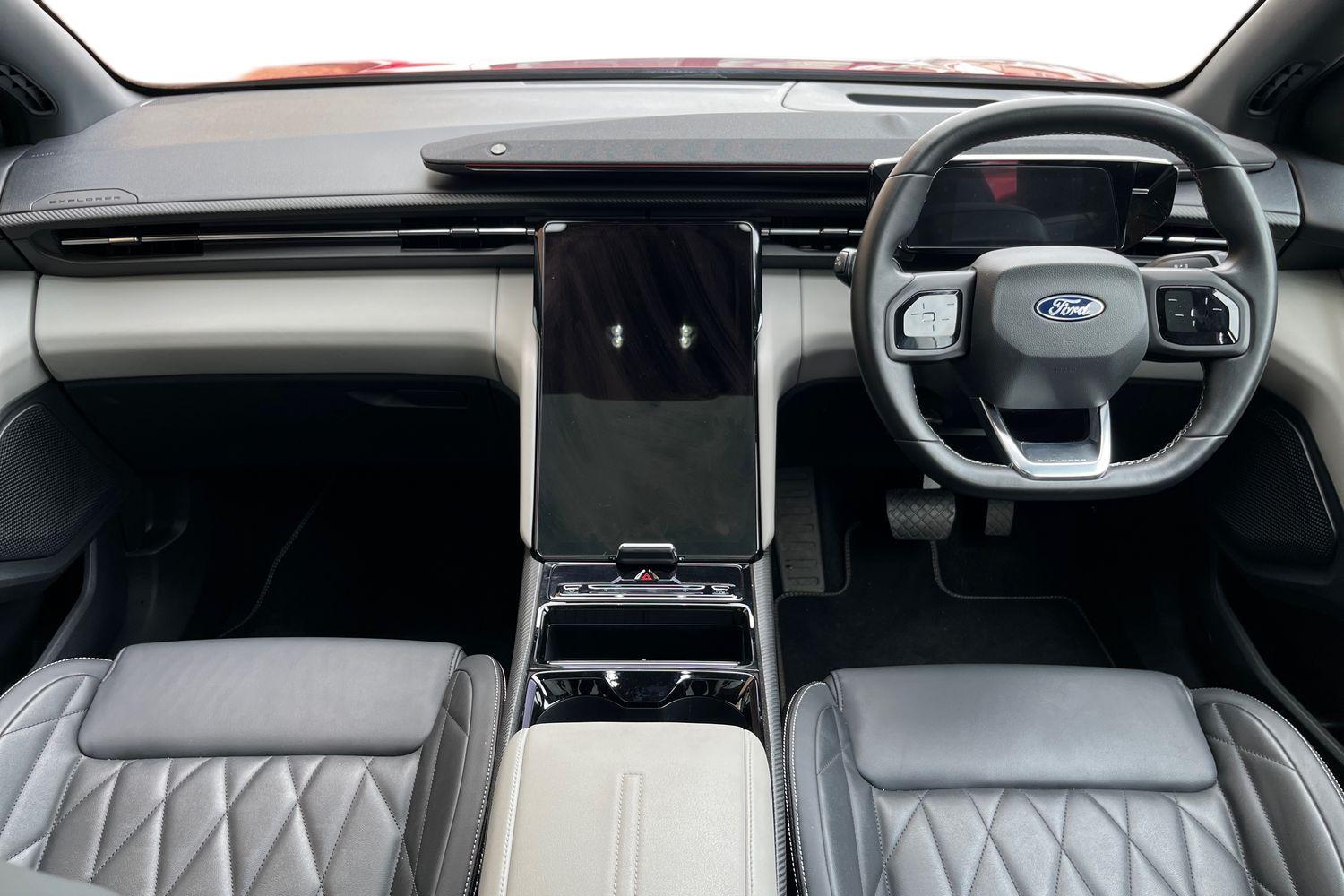 Ford Explorer Photo 9