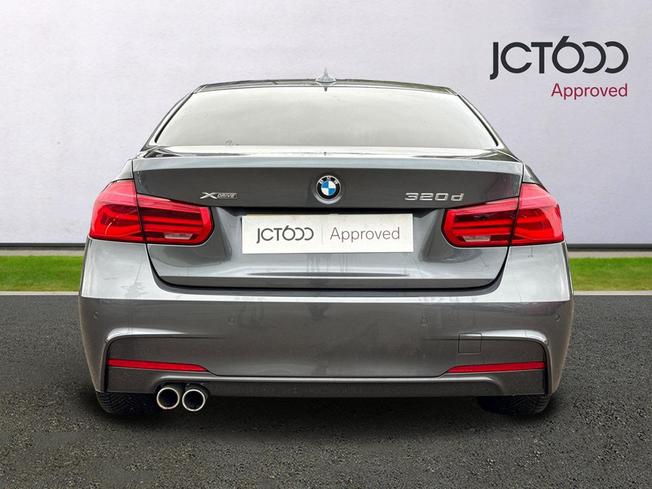 BMW 3 Series Photo 7