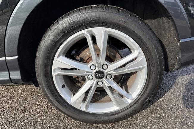 AUDI Q3 Photo 34