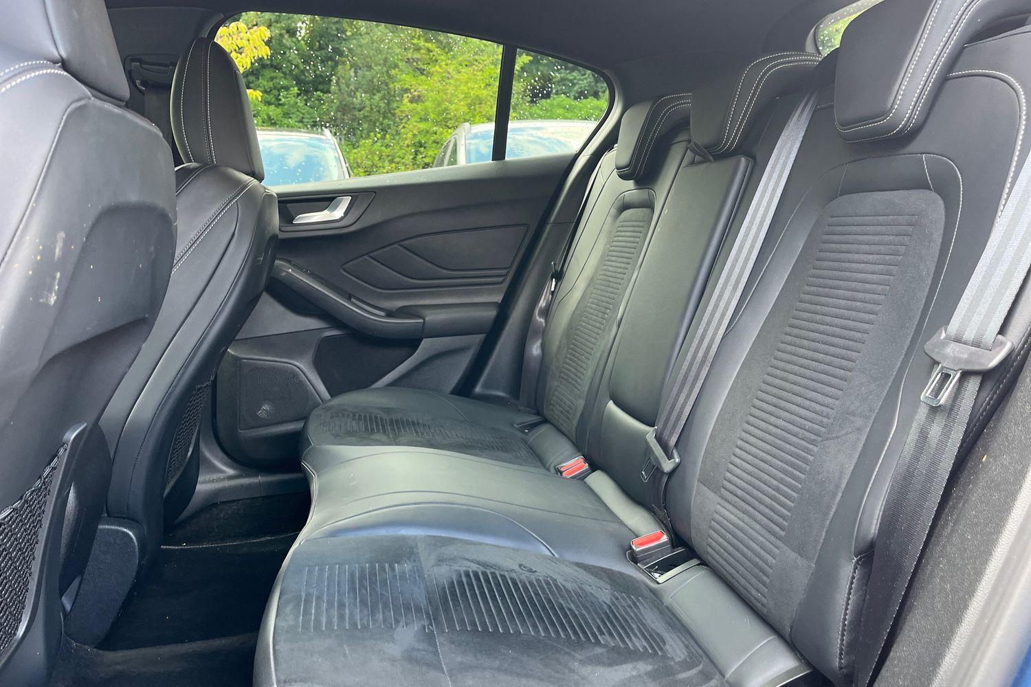 Ford Focus Photo 19