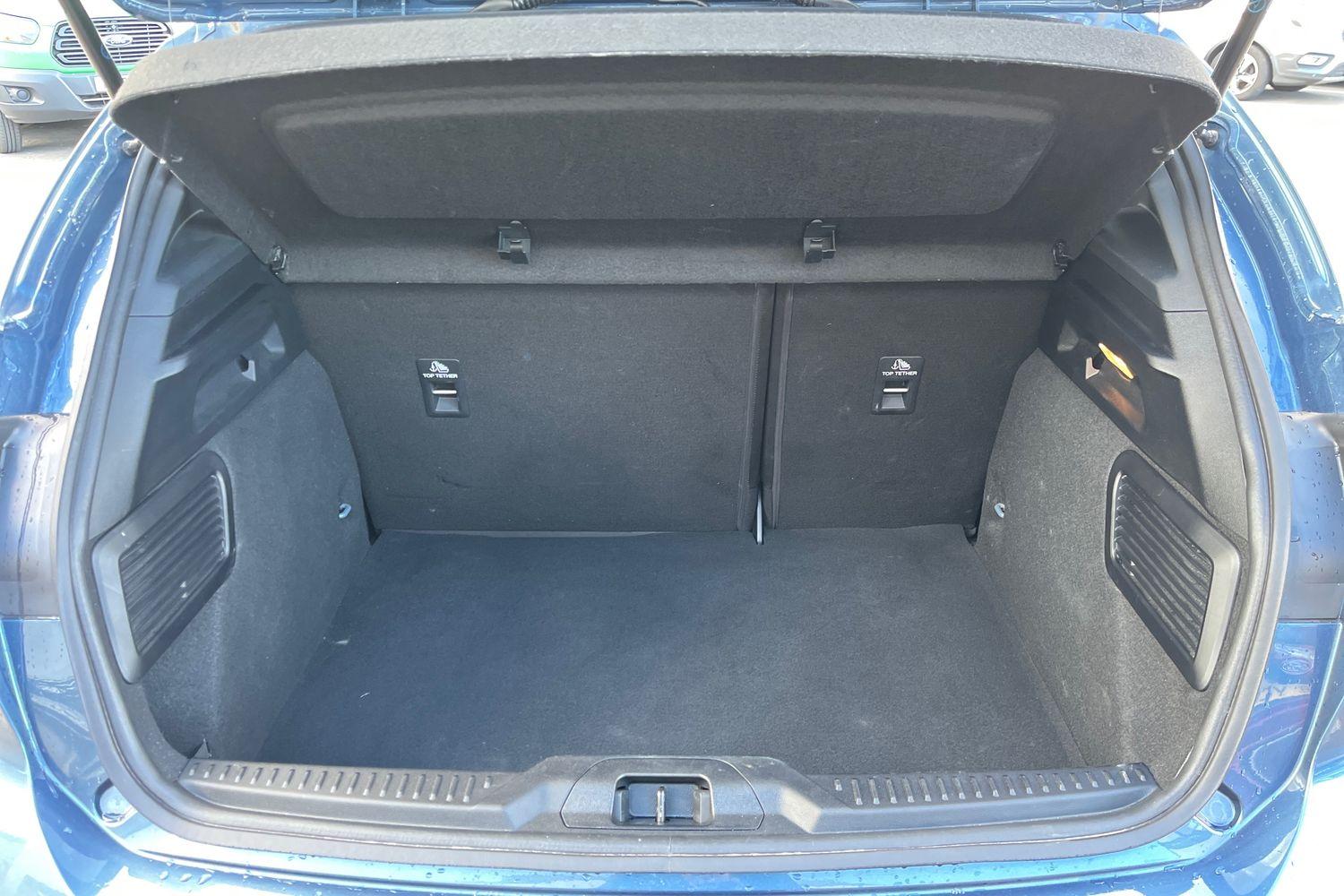Ford FOCUS Photo 20