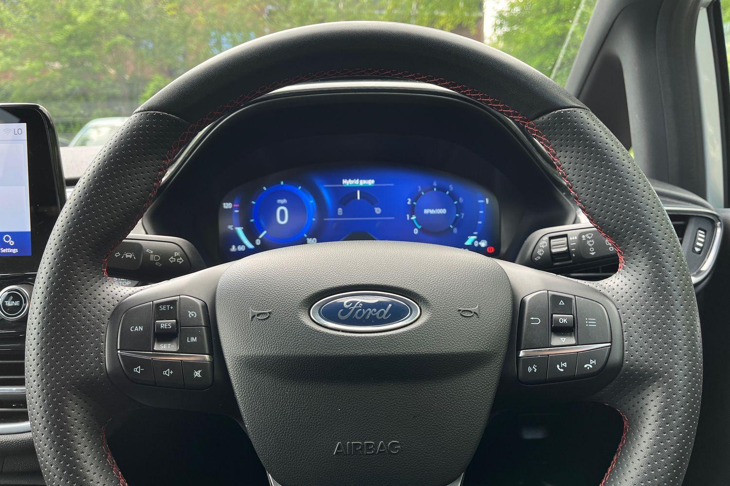 Ford Fiesta Photo 11