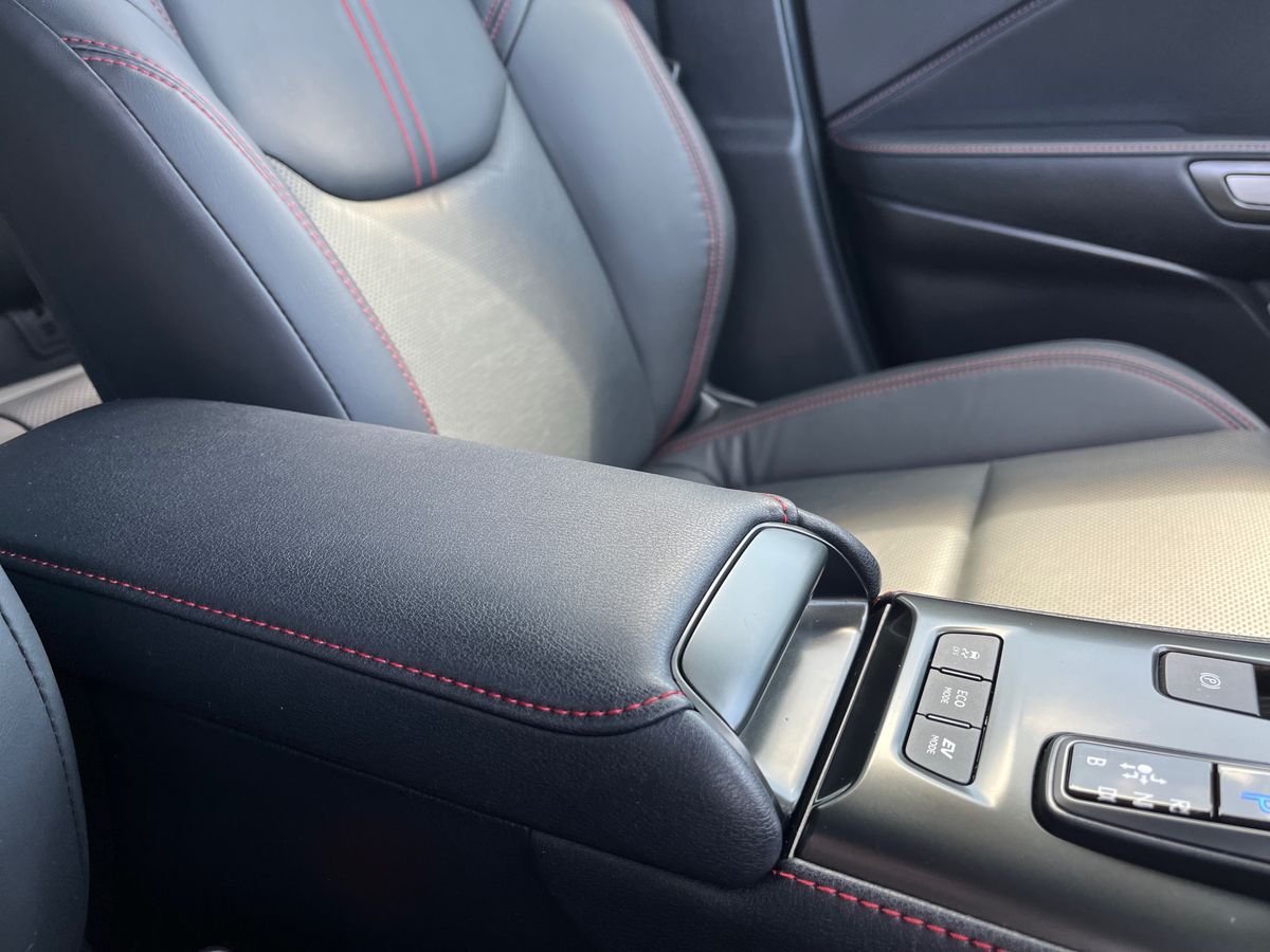 Lexus LBX Photo 34