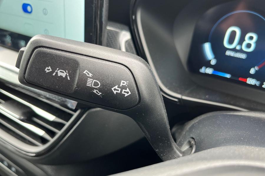 Ford FOCUS Photo autoimg-c15b7764cfc25c39b7f983596d58669de65d31e4.jpg