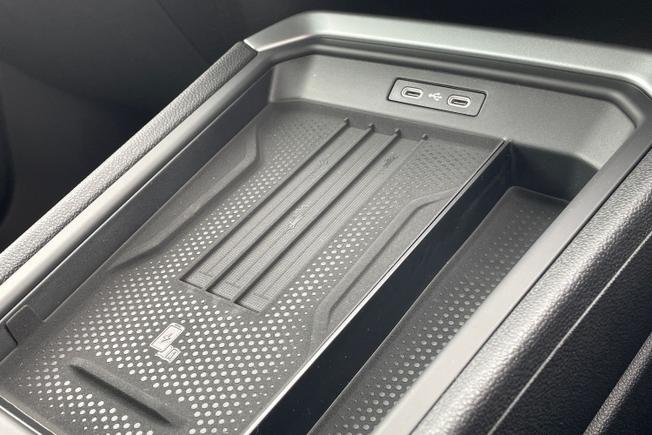 VOLKSWAGEN T-Roc Photo 39