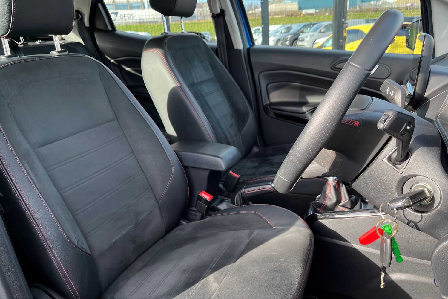 Ford ECOSPORT Photo 16