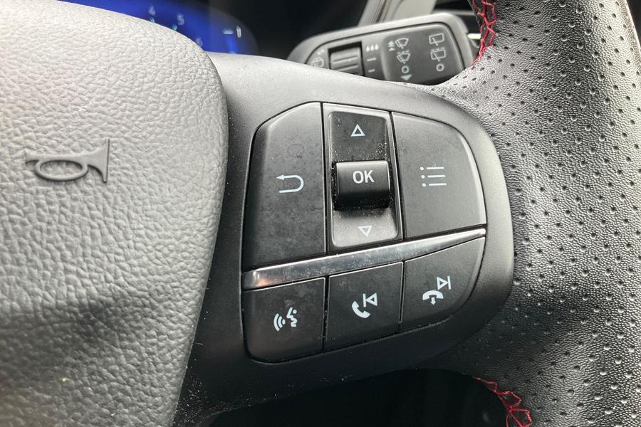 Ford KUGA Photo autoimg-c16a530cde98573ed2f836a3f6dc2378255f33c9.jpg
