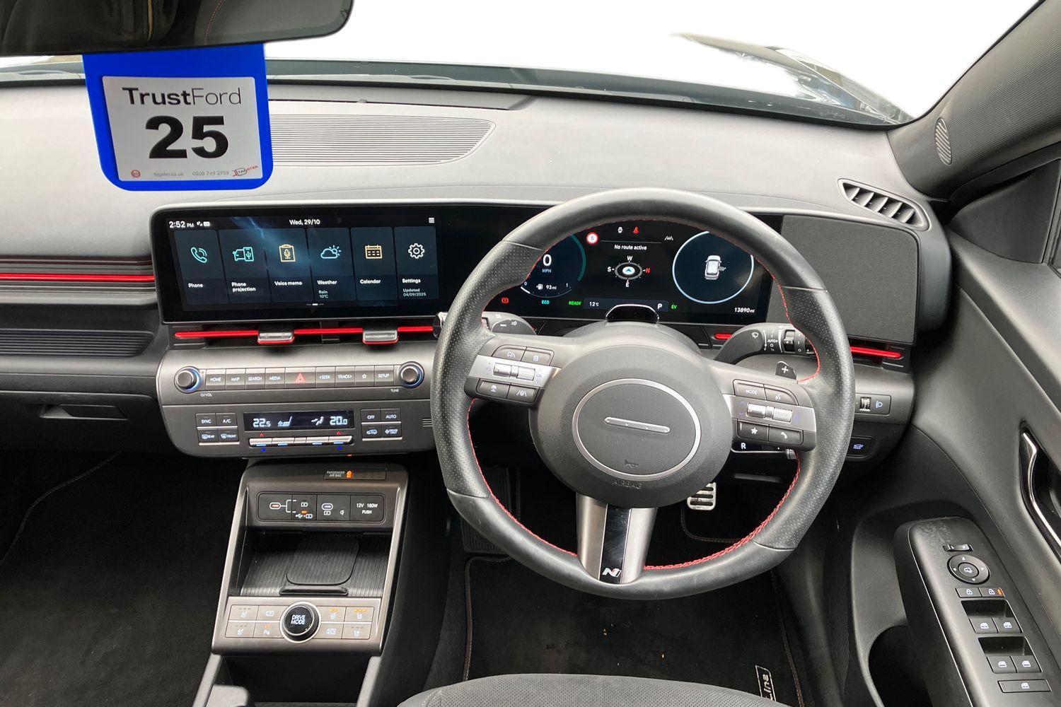 Hyundai KONA Photo 10