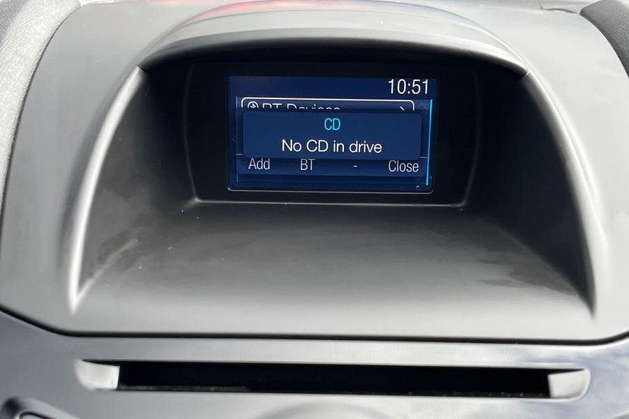 Ford Fiesta Photo autoimg-c16ef4032f724f0a172375ccad1d27459aee10e6.jpg