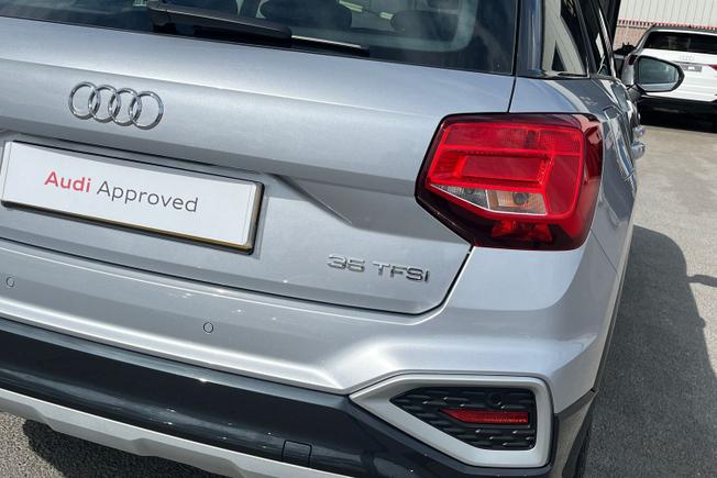 Audi Q2 Photo 18