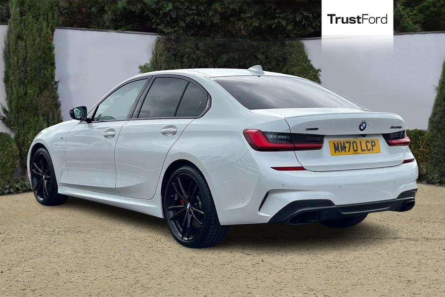 BMW 3 Series Photo autoimg-c172a25ee4286b1fe31797a5a5aaebc499b4d3e3.jpg