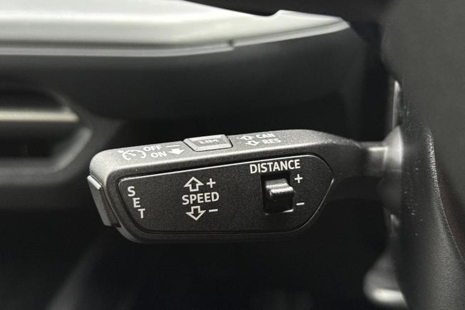 Audi Q4 E-Tron Photo 38