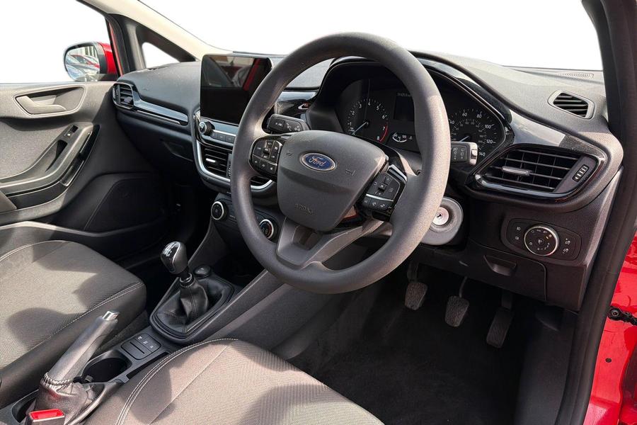 Ford FIESTA Photo autoimg-c173ded04aa981e65973287235c67405f20ec579.jpg