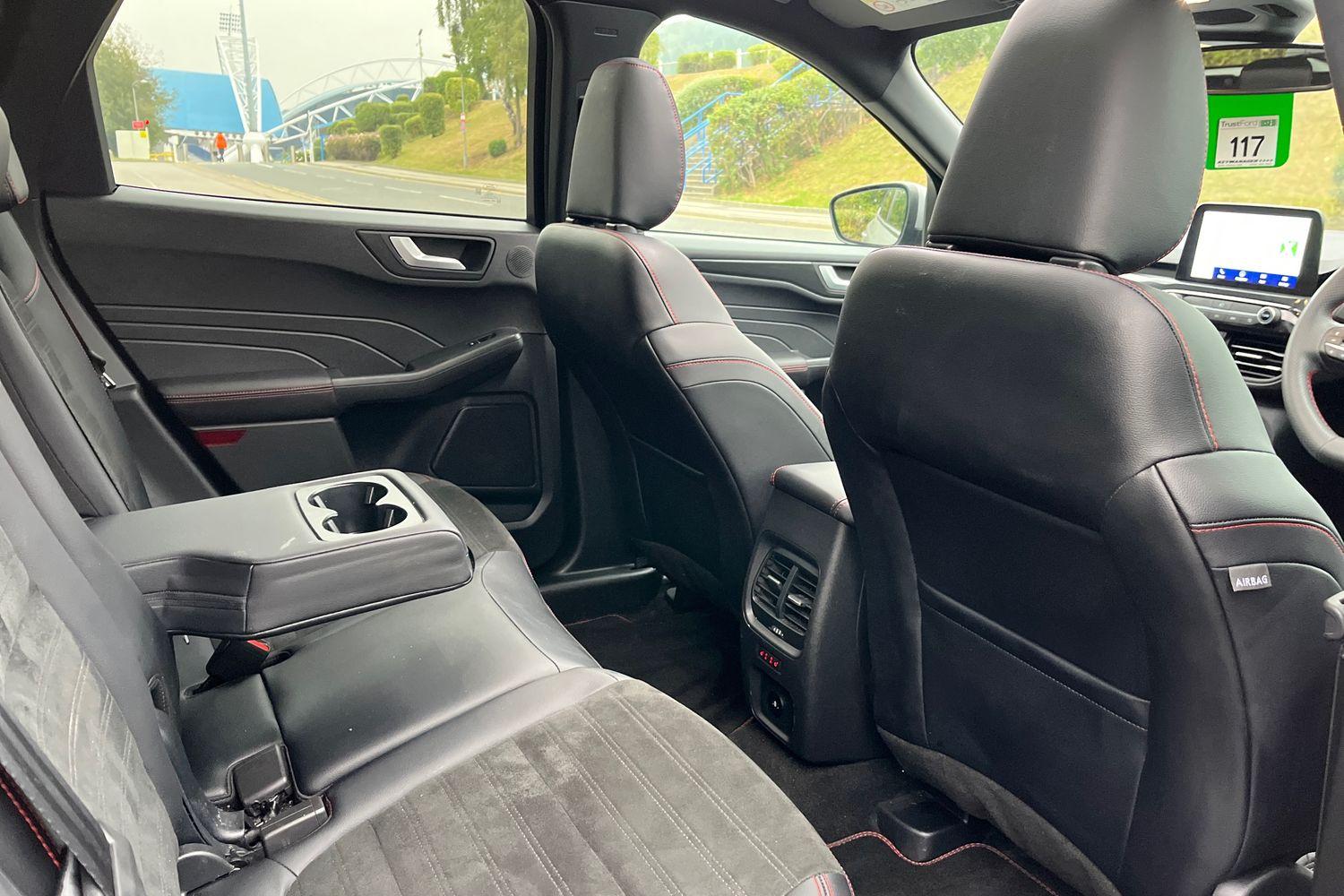 Ford Kuga Photo 35