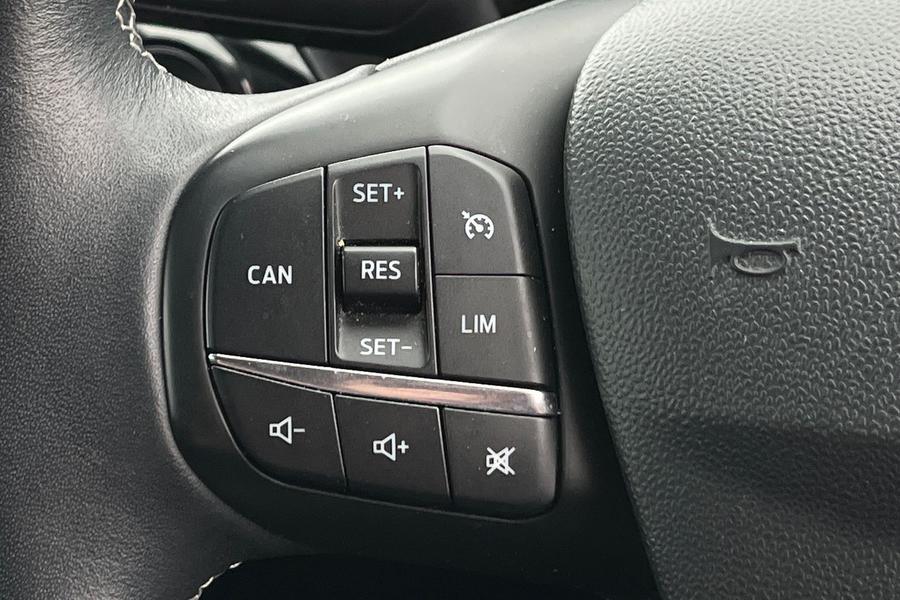 Ford FIESTA Photo autoimg-c1750db7748f3ffb69e9a3dcca6fa4701db7b2c7.jpg