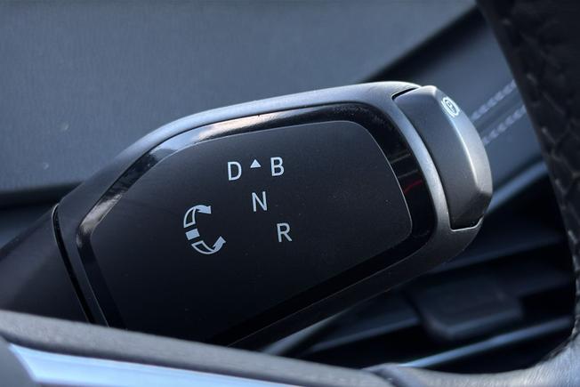 VOLKSWAGEN ID.3 Photo 35