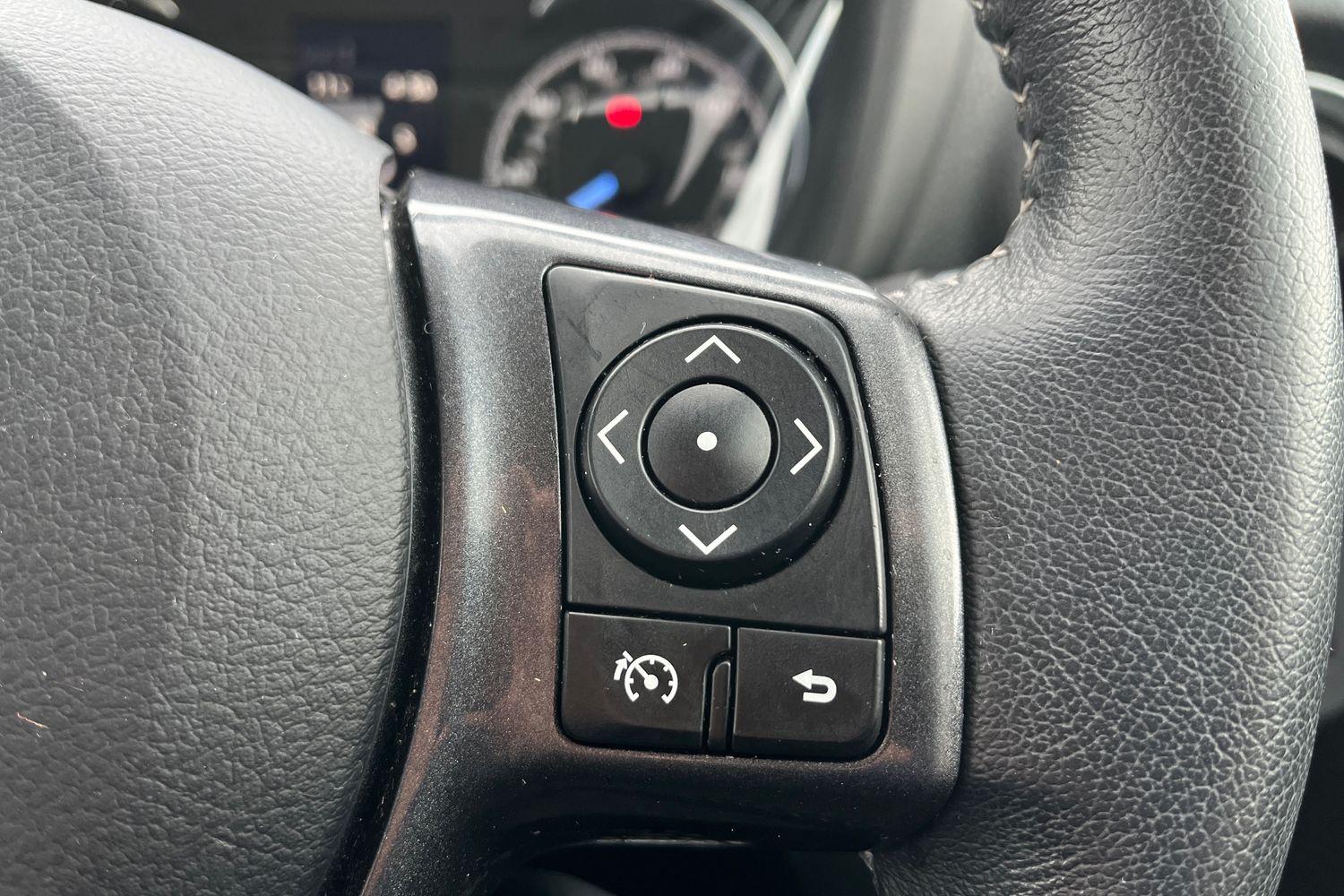 Toyota Yaris Photo 35