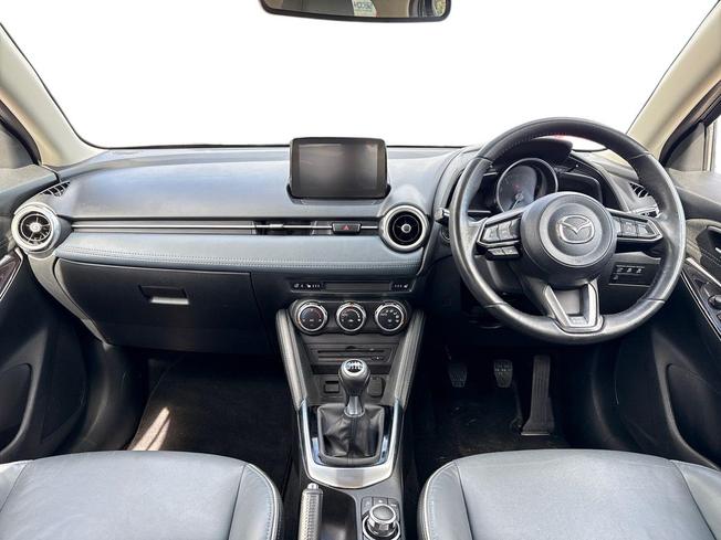 MAZDA Mazda2 Photo 10