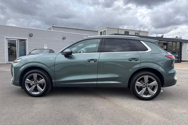 Audi Q3 Photo 26
