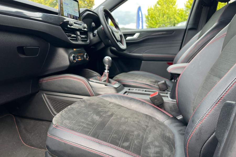 Ford KUGA Photo autoimg-c18239536fd897c6a81dc15591373d80be666363.jpg