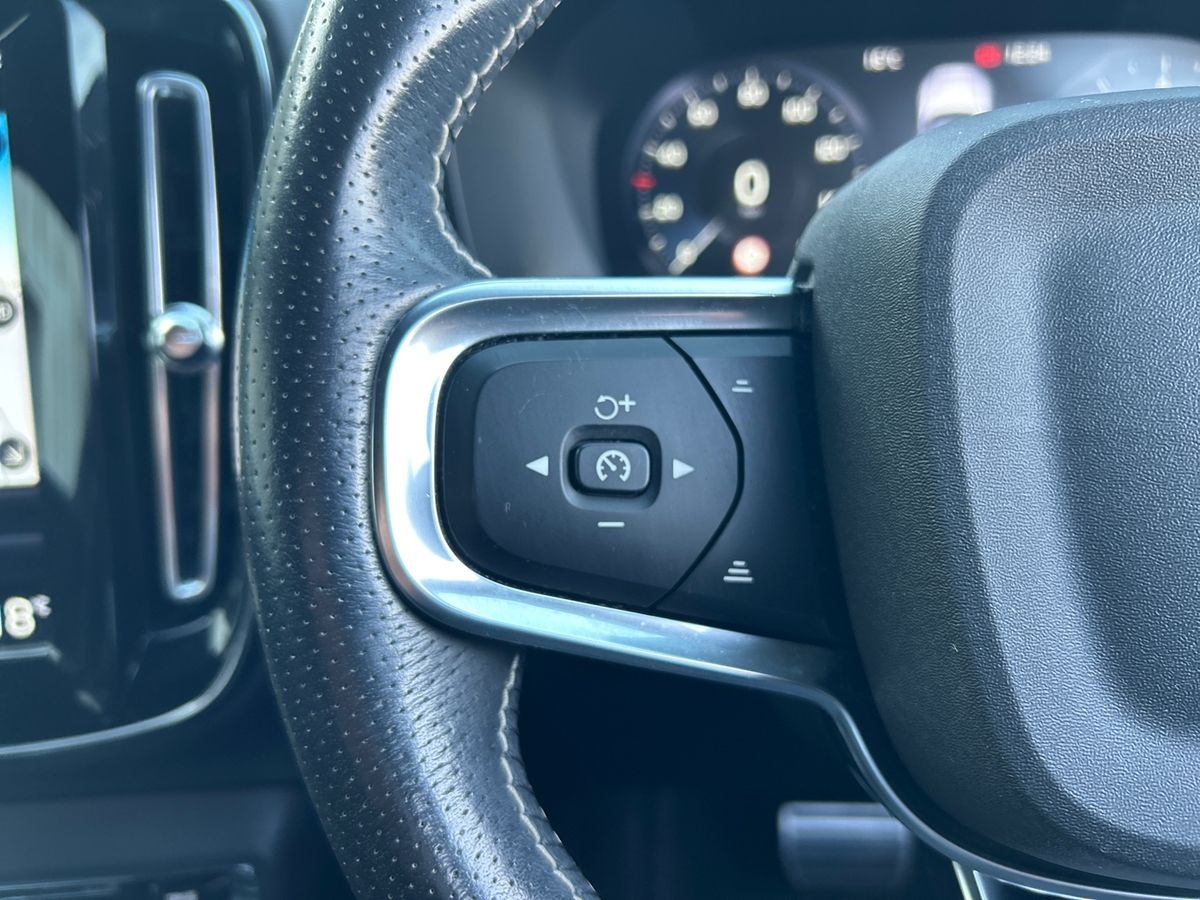 Volvo XC40 Photo 14