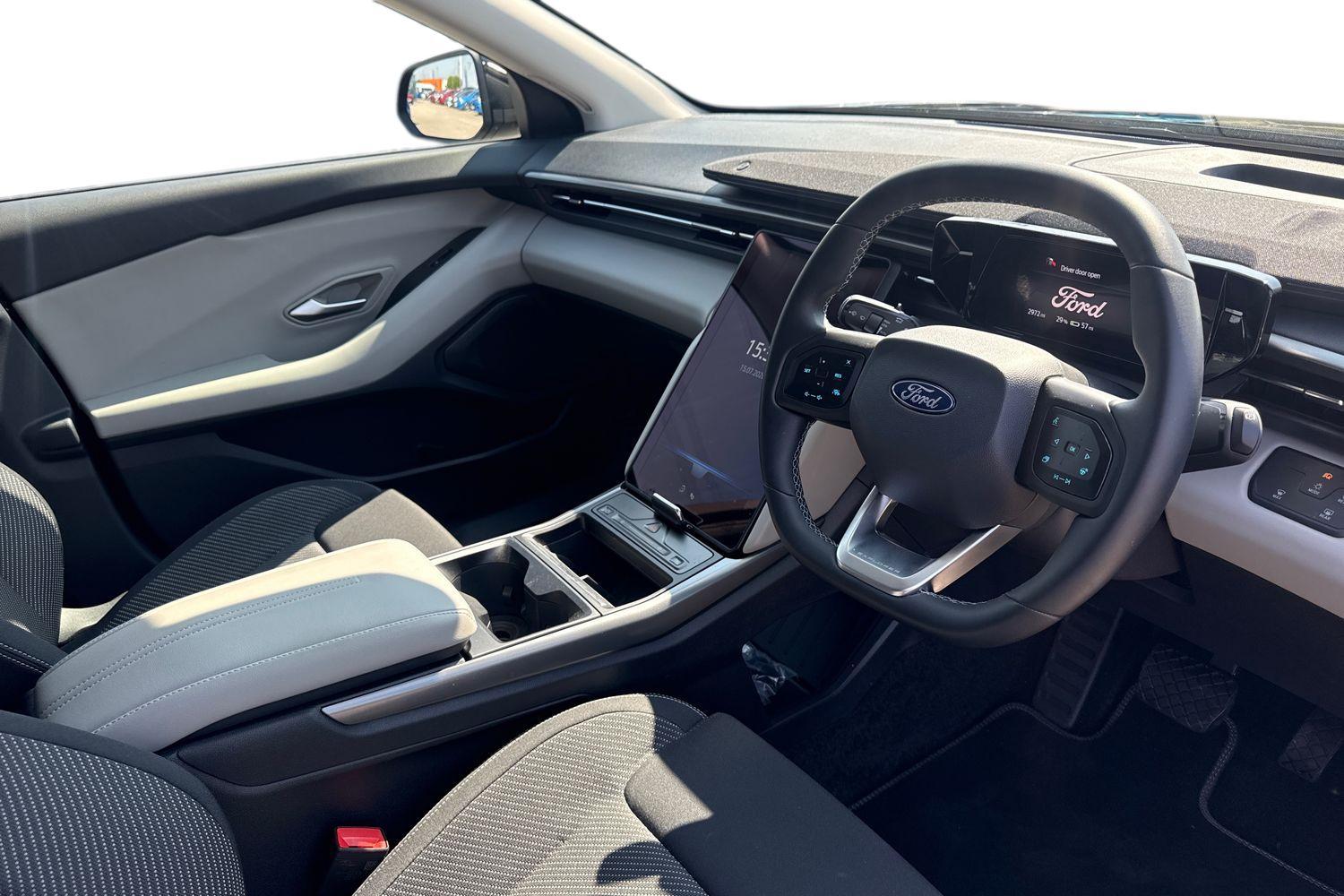 Ford EXPLORER Photo 8