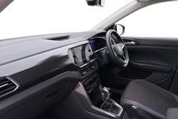 Volkswagen T-Cross Photo 2