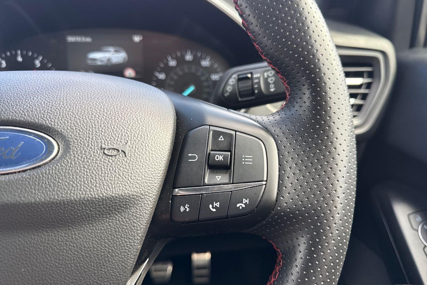 Ford FOCUS Photo 30