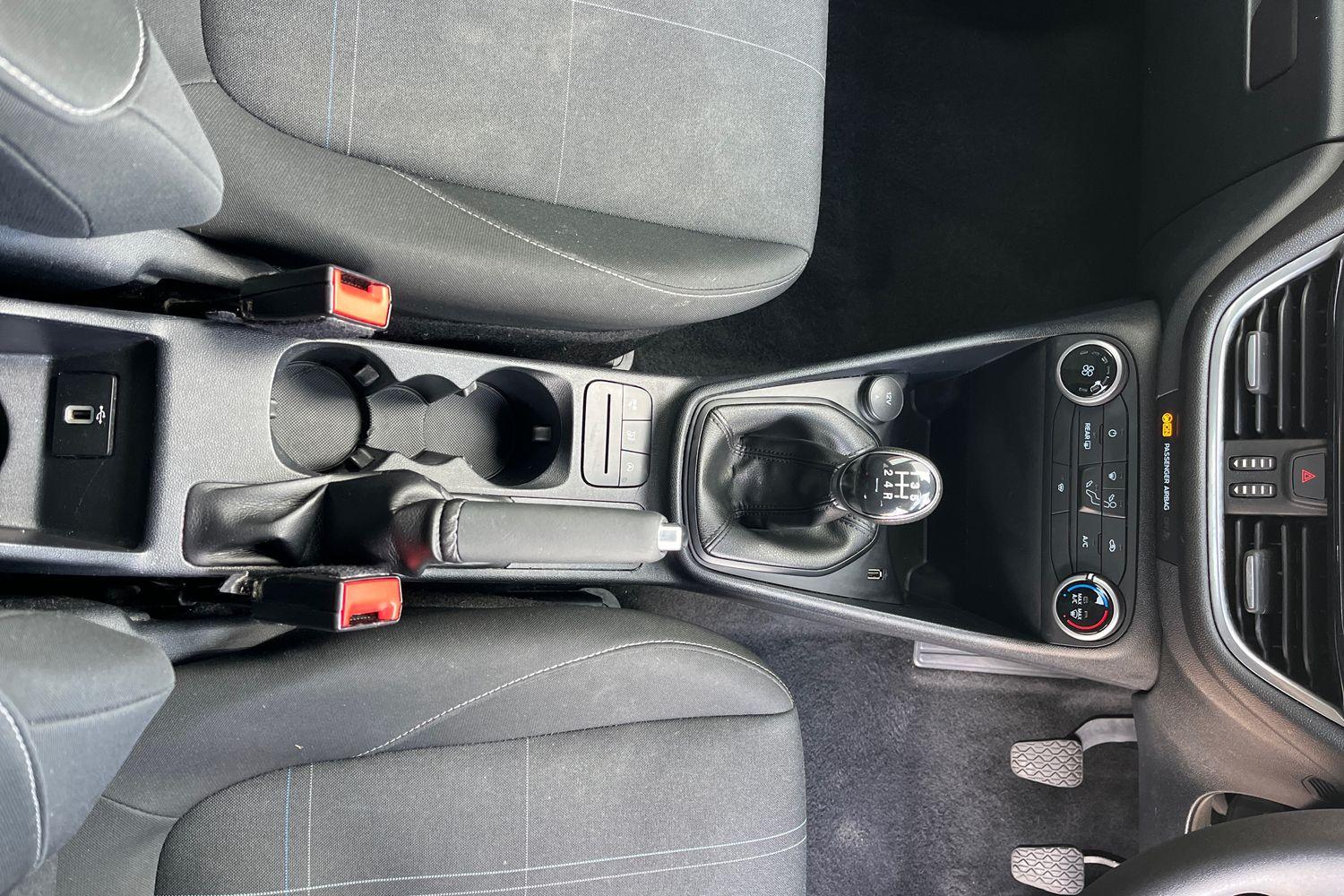 Ford Fiesta Photo 28