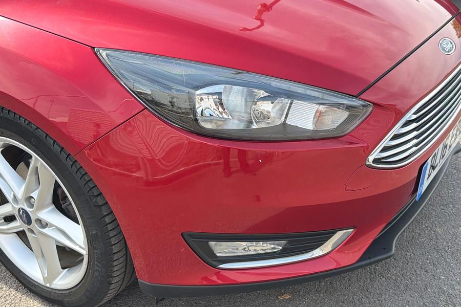 Ford FOCUS Photo autoimg-c19bd1d5d306fa174cb500cf0106c506511ad936.jpg