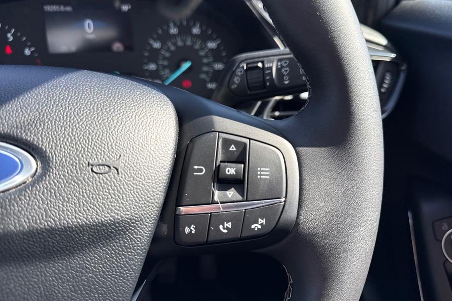 Ford PUMA Photo autoimg-c19d1a04e86529637567ff19f6aee51241bec35d.jpg