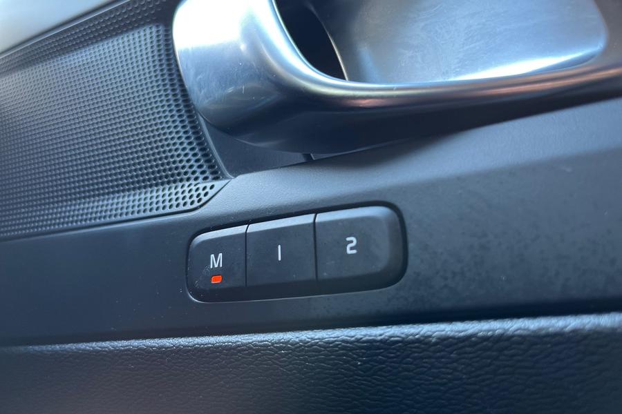 Volvo XC40 Photo autoimg-c19fab996f7cdeb3dab2a6fe7dc77730e2de752a.jpg