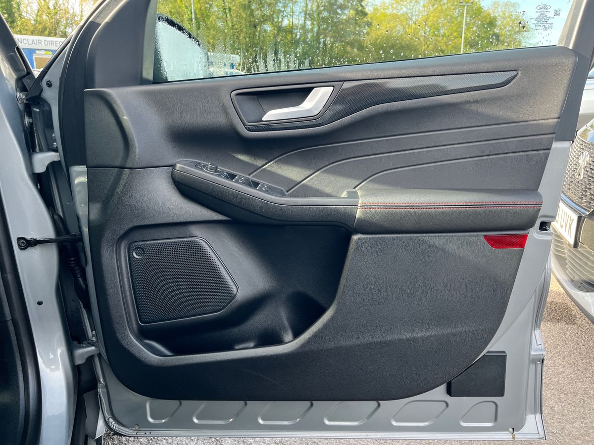 Ford Kuga Photo 28