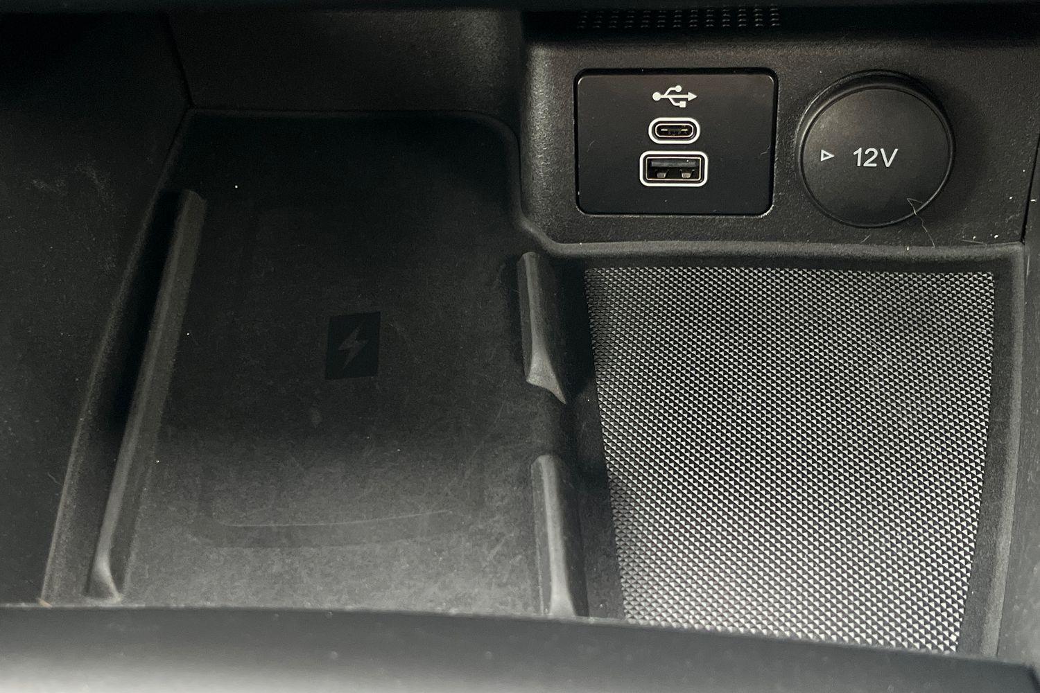 Ford KUGA Photo 31