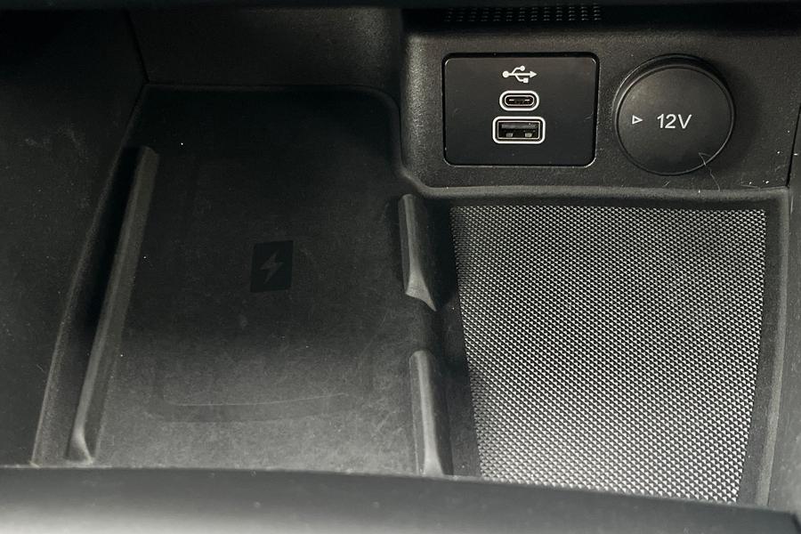 Ford KUGA Photo autoimg-c1a1f2e3fbb84063bc2d94fb8b585af56273ff79.jpg