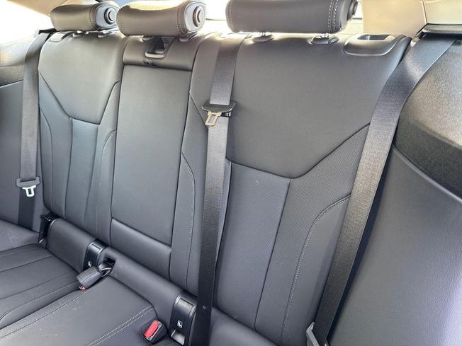 BMW I4 Photo 9