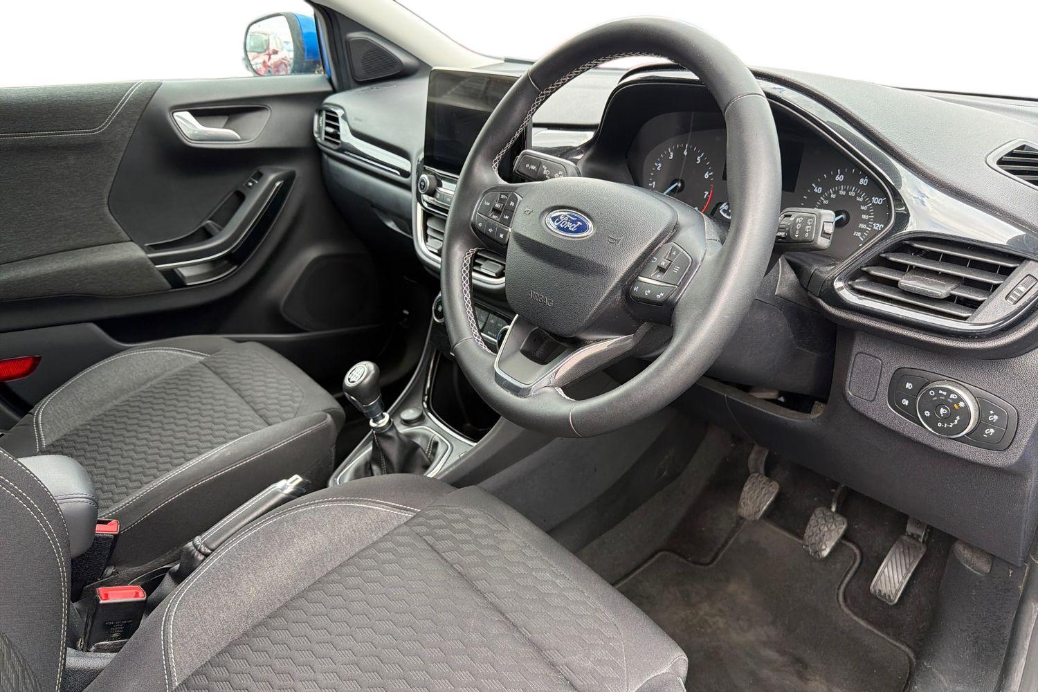 Ford PUMA Photo 8