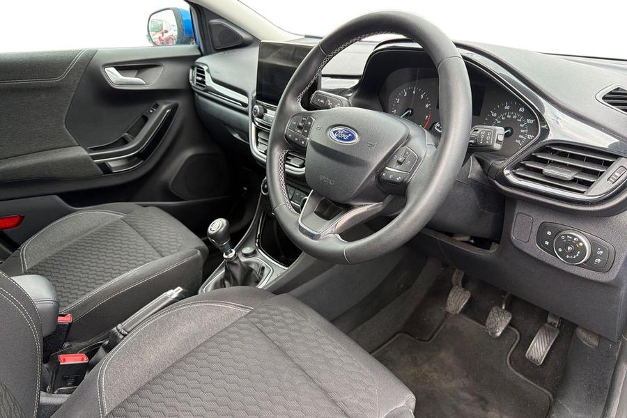 Ford PUMA Photo autoimg-c1af77d50fd785219945bea35cd2c7f2670b9b1d.jpg