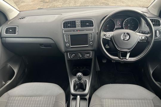 Volkswagen Polo Photo autoimg-c1b0b00bfcf7e486878b0e6cae4e73017b09250d.jpg