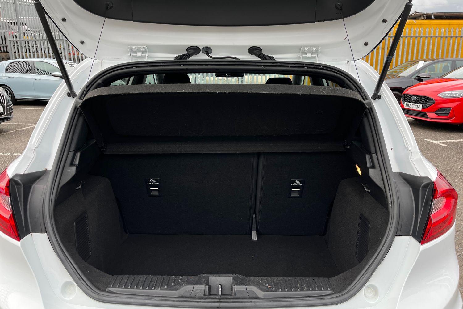 Ford FIESTA Photo 20