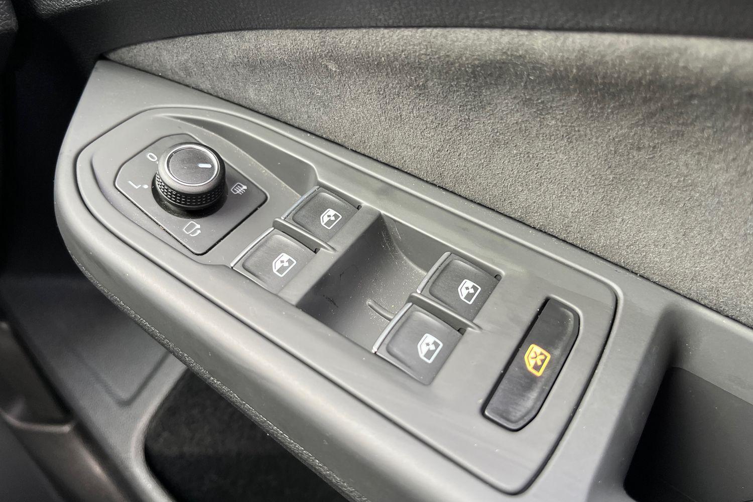 Volkswagen Golf Photo 15