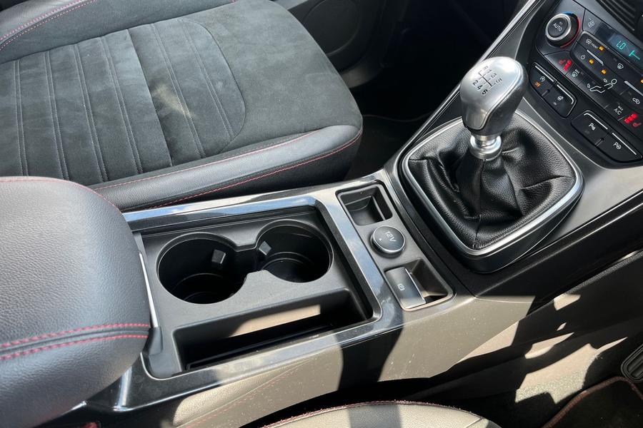 Ford Kuga Photo autoimg-c1b9087183dbb67bad5ba53c09ba3a2eab78081a.jpg