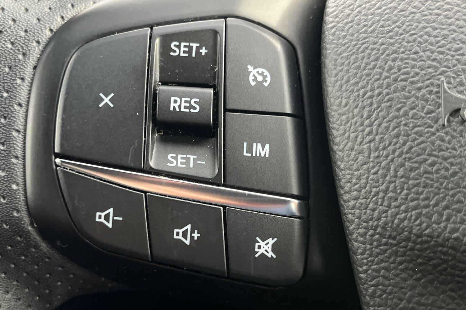 Ford KUGA Photo 24