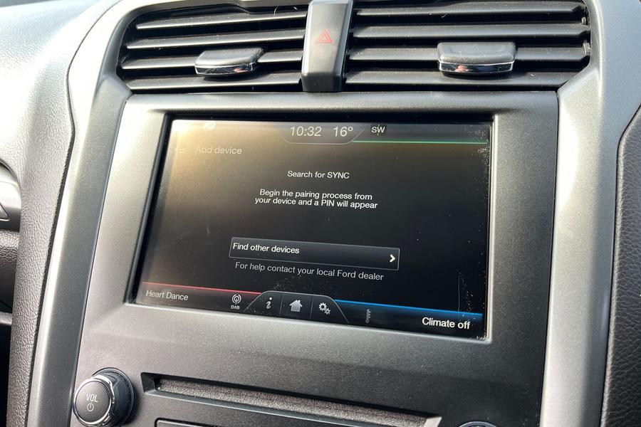 Ford MONDEO Photo autoimg-c1c0f4ac3d8acd154b6770eee92c3cb0f26cd08c.jpg