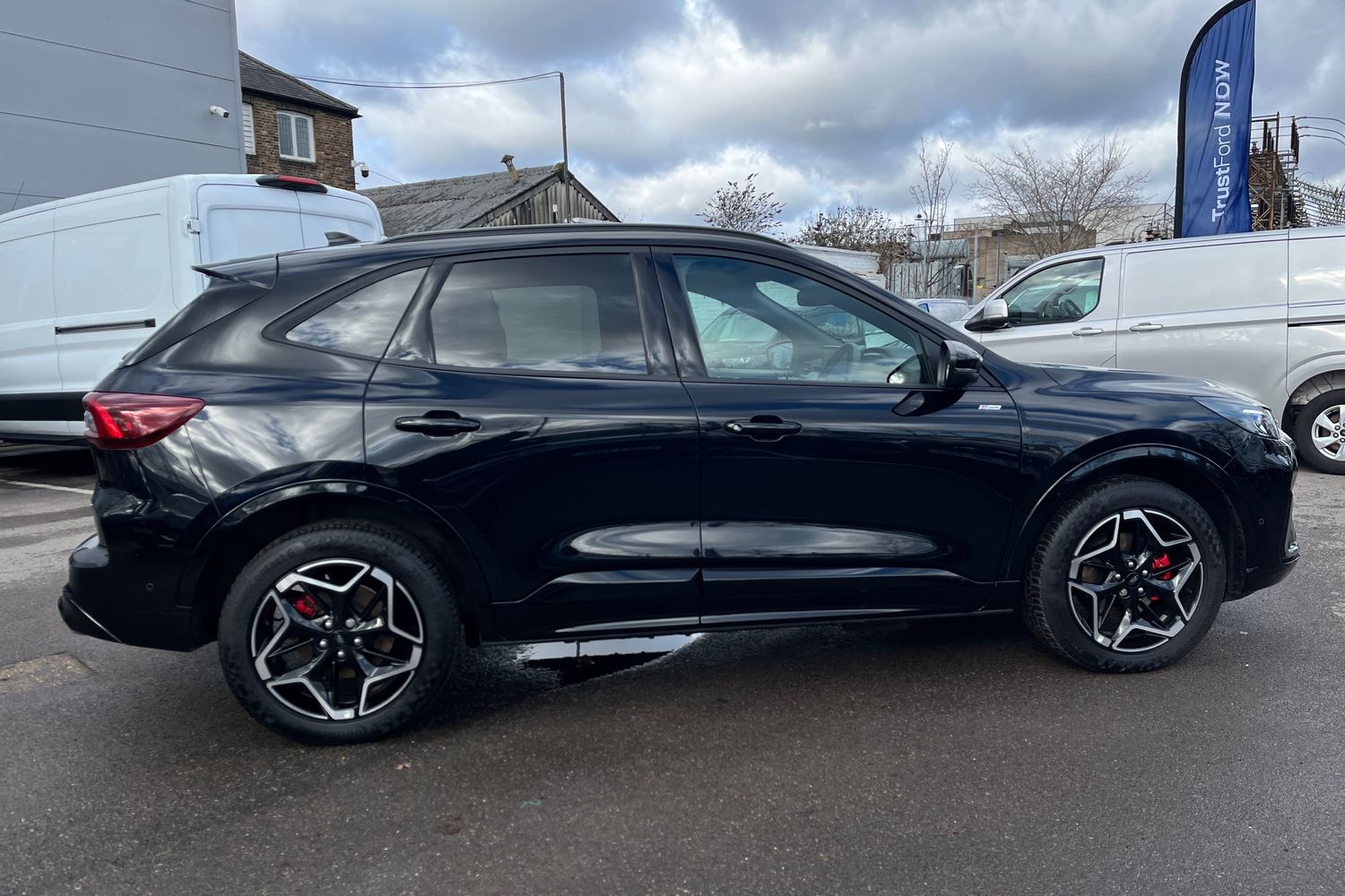 Ford KUGA Photo 35
